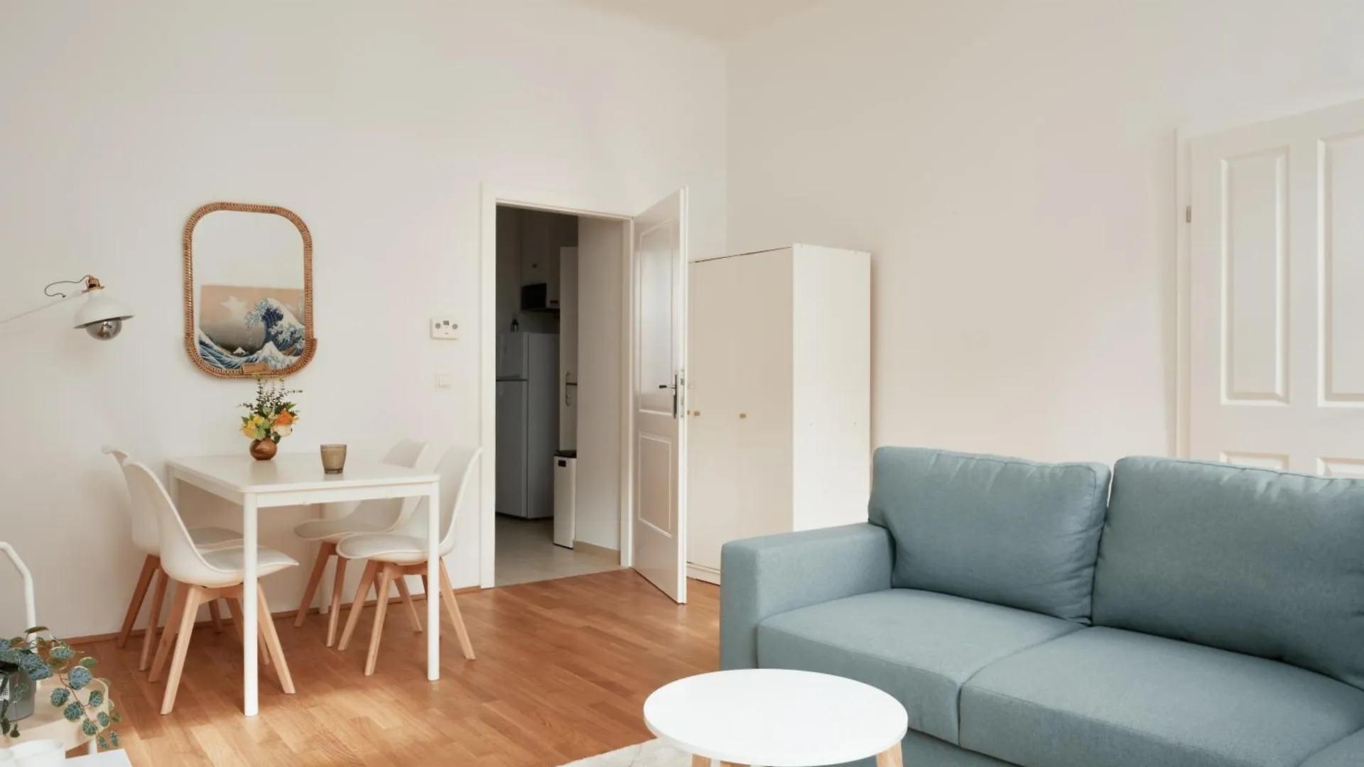 Perfecto Apartments With Designers Touch 24H Check-In Wien 0*,